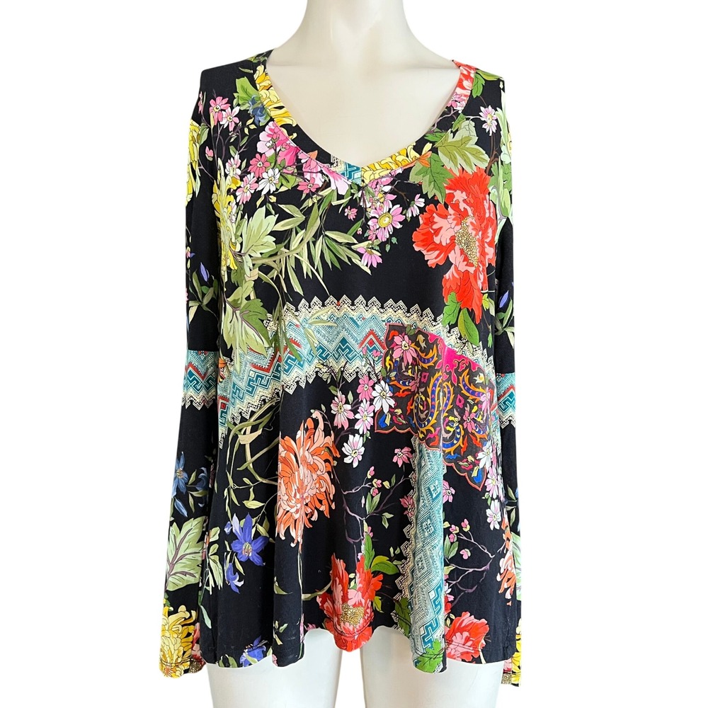 Johnny Was Black Floral Bamboo V-Neck Long Sleeve Top Small R13220B-8